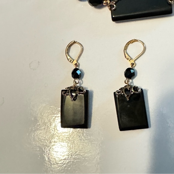 Vintage Onyx Slab & Faceted Bead Leverbk Earrings And Necklace Set - Picture 2 of 9